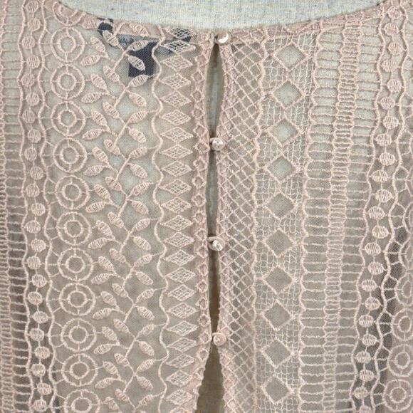 American Eagle Large Crop Top Crochet Mesh Sheer 3/4 Sleeve Stretch Rear Button - Picture 6 of 8